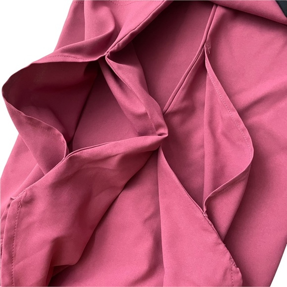 Under Armour long sleeve women shirt size Medium - Picture 9 of 14